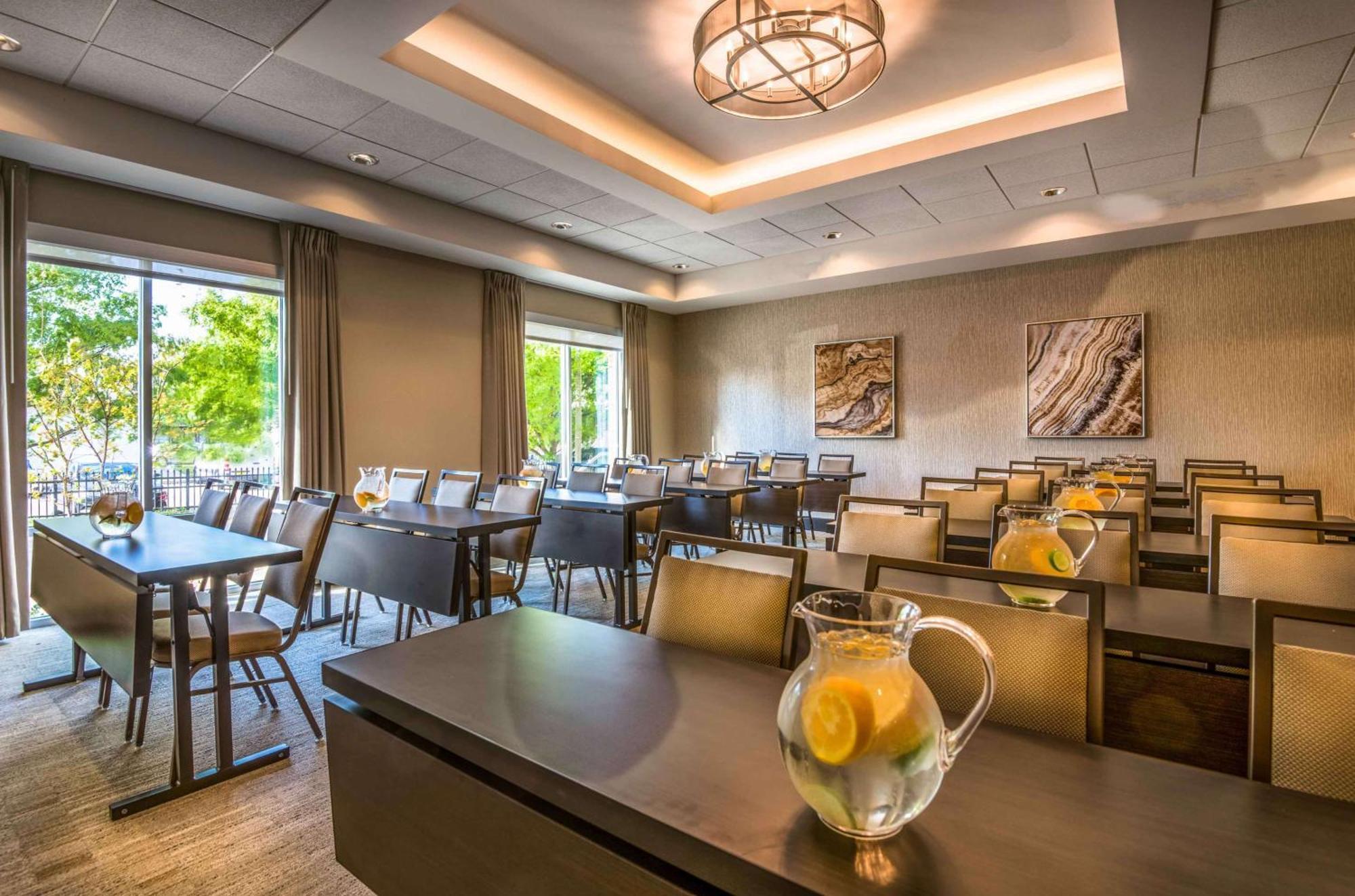 Hampton Inn & Suites Tallahassee Capitol-University Exteriör bild